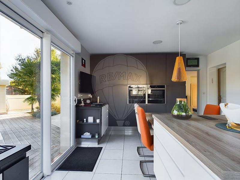 Villa - 184 m² - 7 pièces