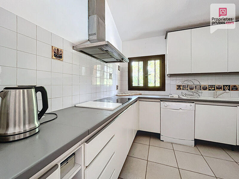 Maison - 282 m² - 6 pièces