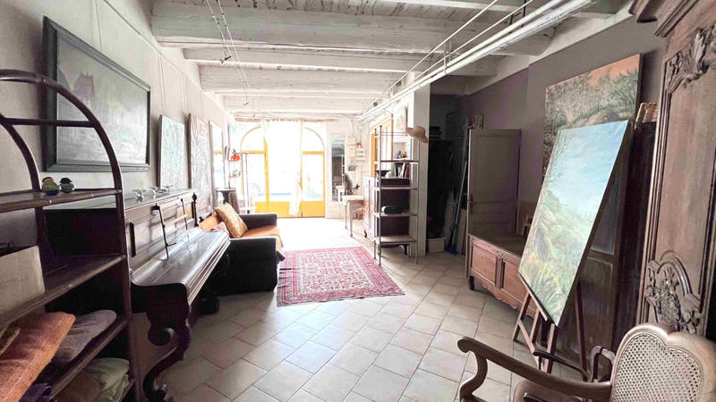 Maison - 240 m² - 9 pièces