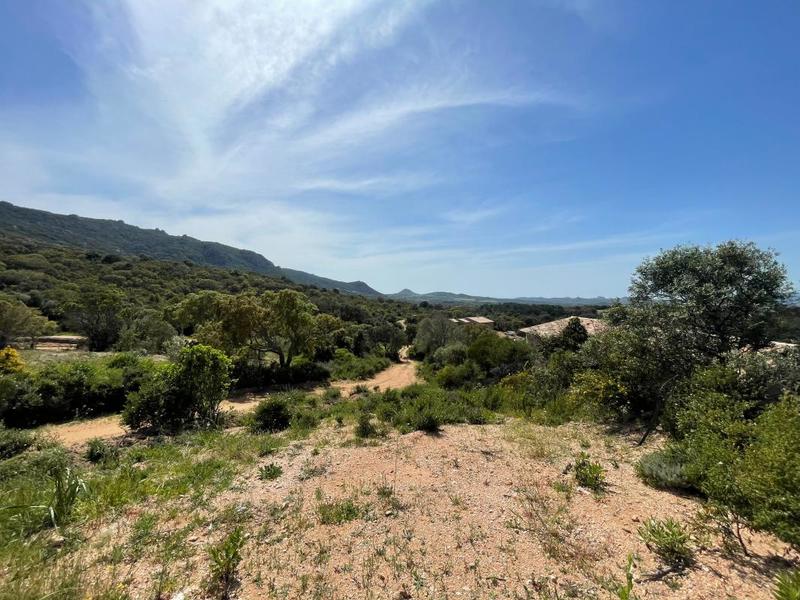 Terrain constructible - 54 817 m²