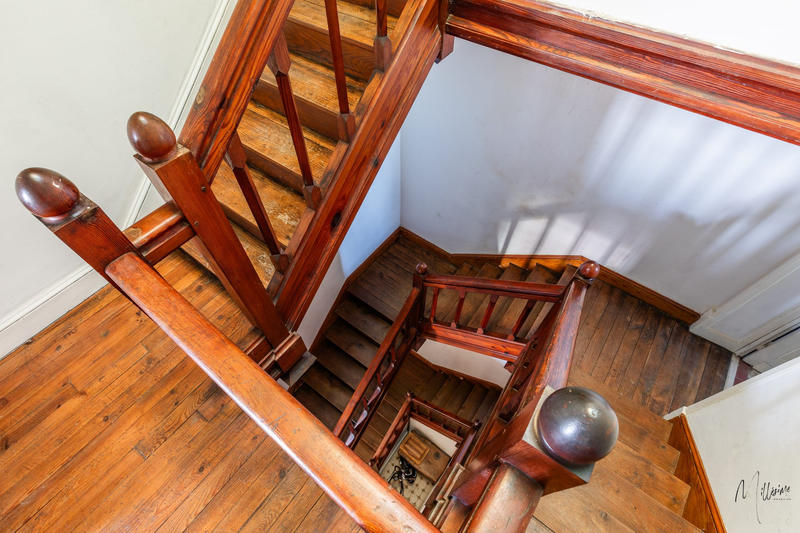 Maison - 343 m² - 10 pièces