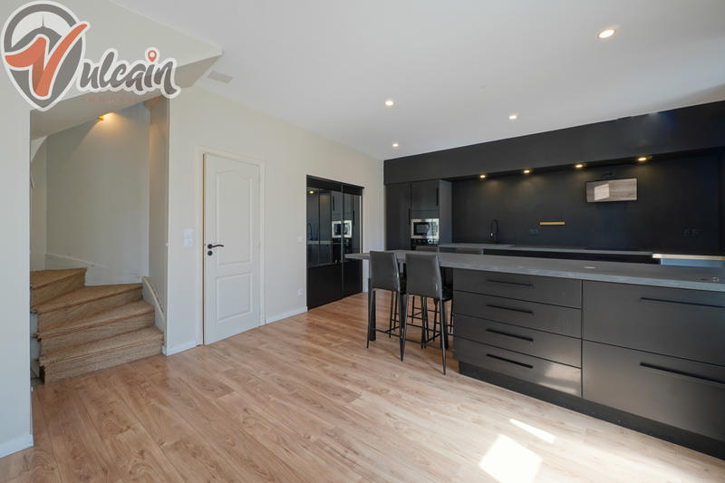 Maison - 170 m² - 3 pièces