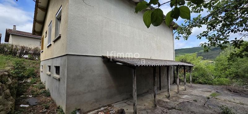 Maison - 92 m² - 4 pièces