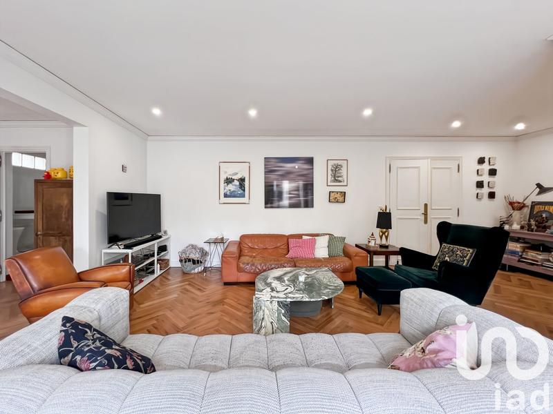 Appartement - 206 m² - 9 pièces