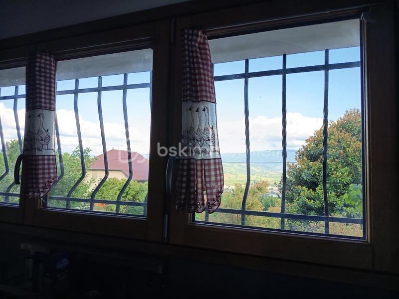 Maison traditionnelle - 103 m² - 4 pièces