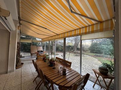 Villa - 268 m² - 7 pièces