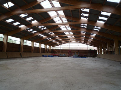 Haras - 2 160 m² - 5 pièces