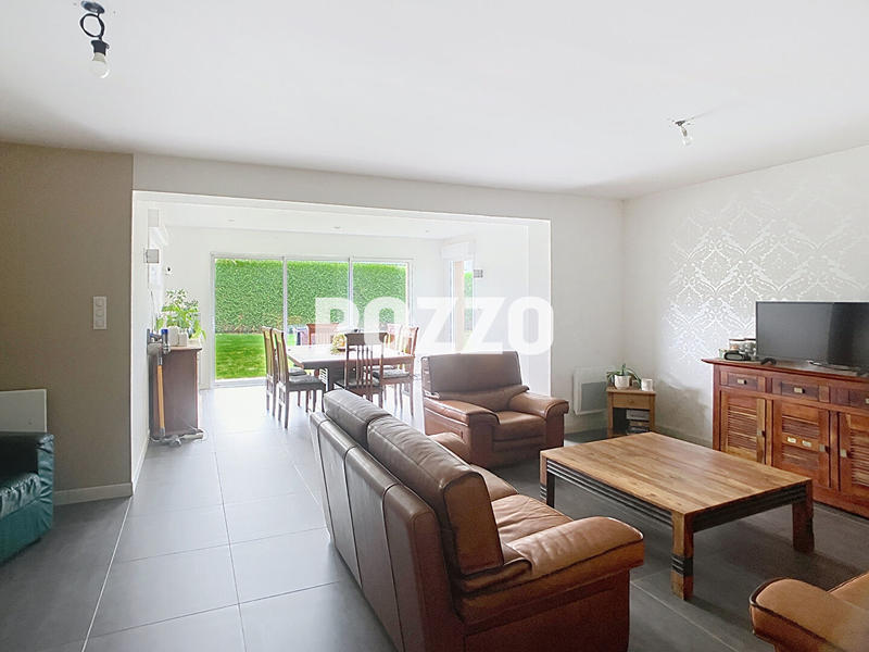 Maison - 99 m² - 4 pièces