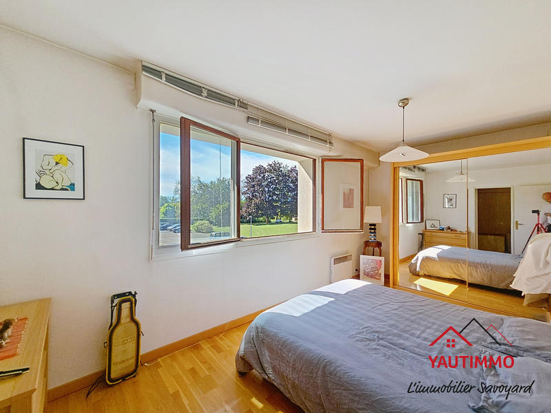 Appartement - 120 m² - 5 pièces