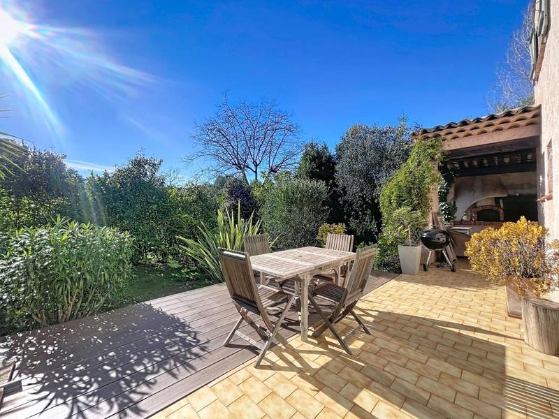 Villa - 180 m² - 5 pièces