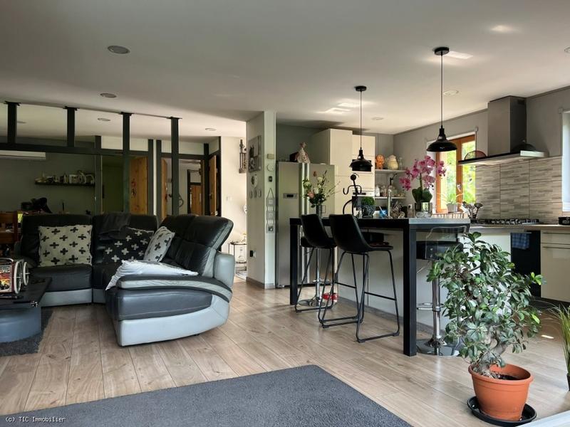 Maison - 97 m² - 3 pièces