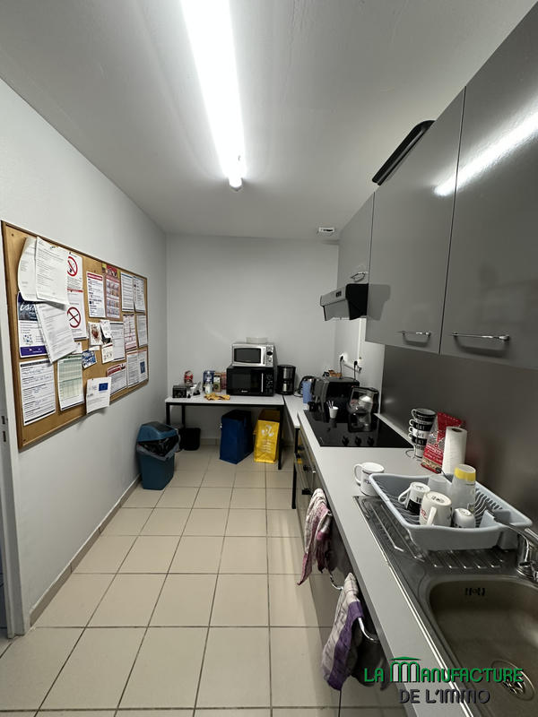 Bureau - 163 m² - 8 pièces