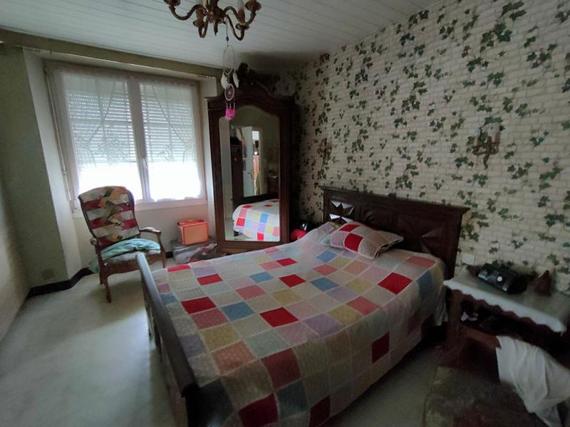 Maison - 196 m² - 7 pièces