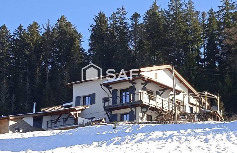 Châlet - 280 m² - 8 pièces