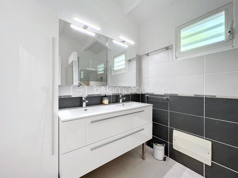 Villa - 120 m² - 5 pièces