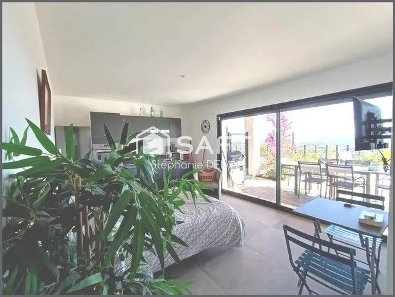 Maison - 150 m² - 4 pièces