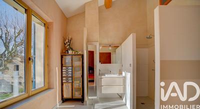 Maison - 660 m² - 21 pièces