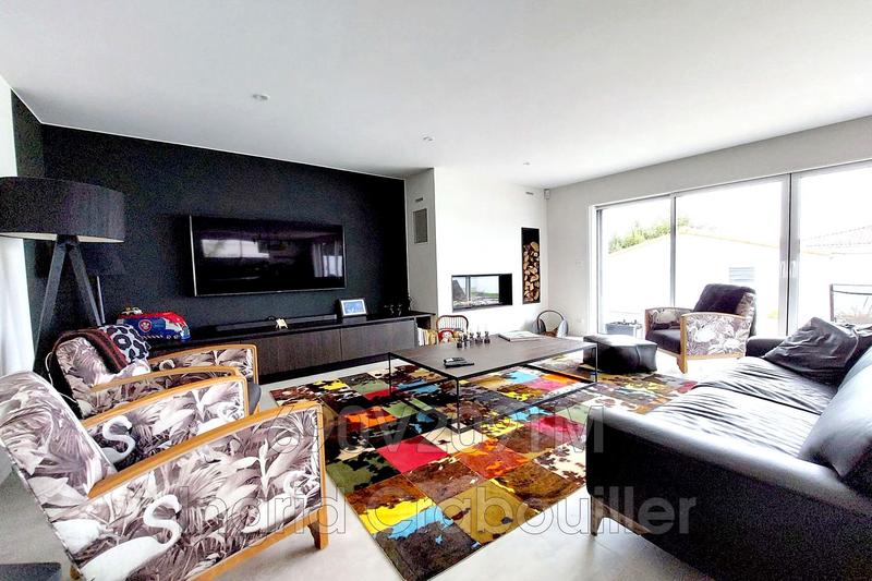 Maison - 180 m² - 6 pièces