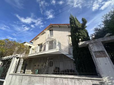 Maison - 150 m² - 9 pièces