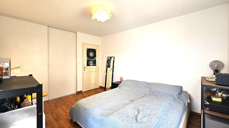 Appartement - 111 m² - 5 pièces