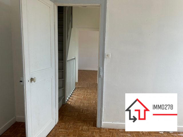 Maison - 95 m² - 5 pièces