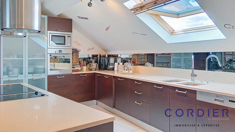 Appartement - 118 m² - 5 pièces