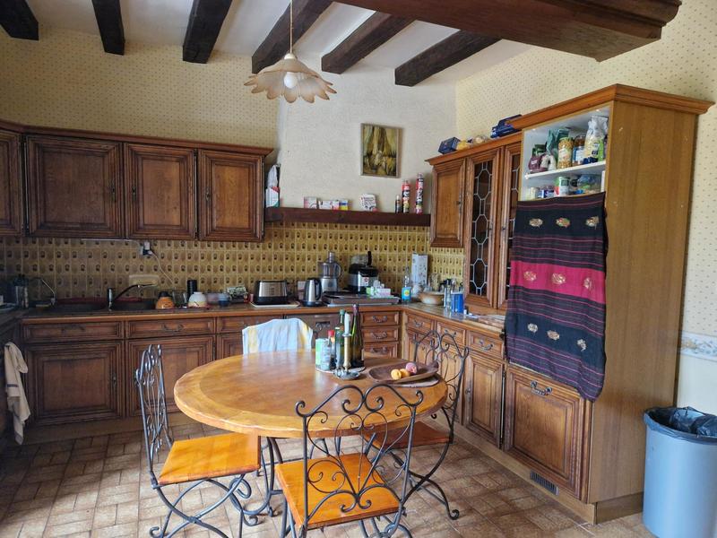 Maison - 246 m² - 10 pièces