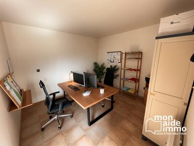 Entrepôt - 327 m²