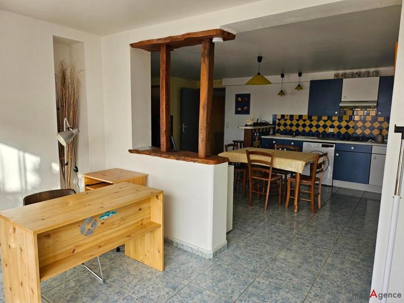 Maison - 218 m² - 6 pièces