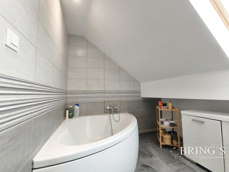 Maison - 165 m² - 7 pièces