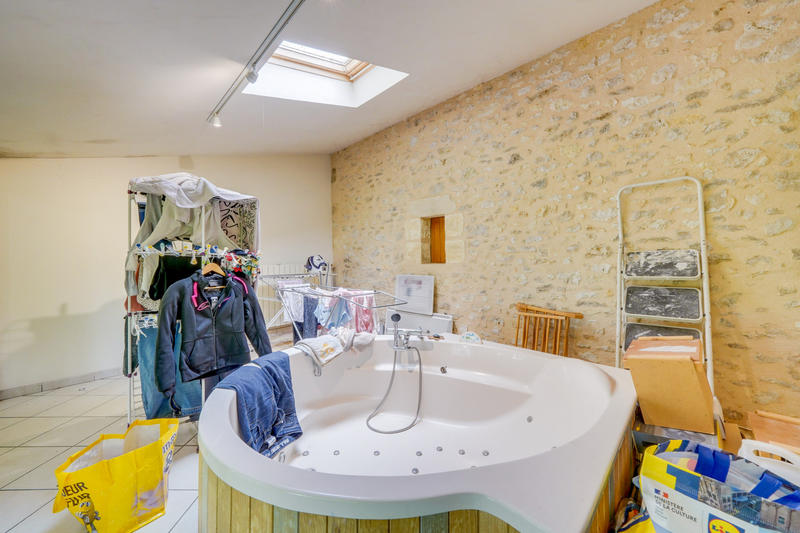 Maison - 185 m² - 6 pièces