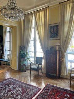 Appartement - 305 m² - 9 pièces