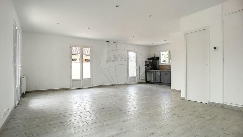 Maison - 94 m² - 4 pièces