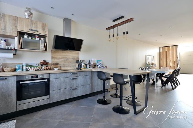 Appartement - 92 m² - 3 pièces