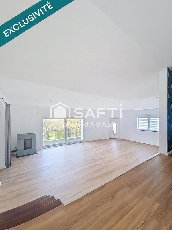 Maison - 300 m² - 8 pièces