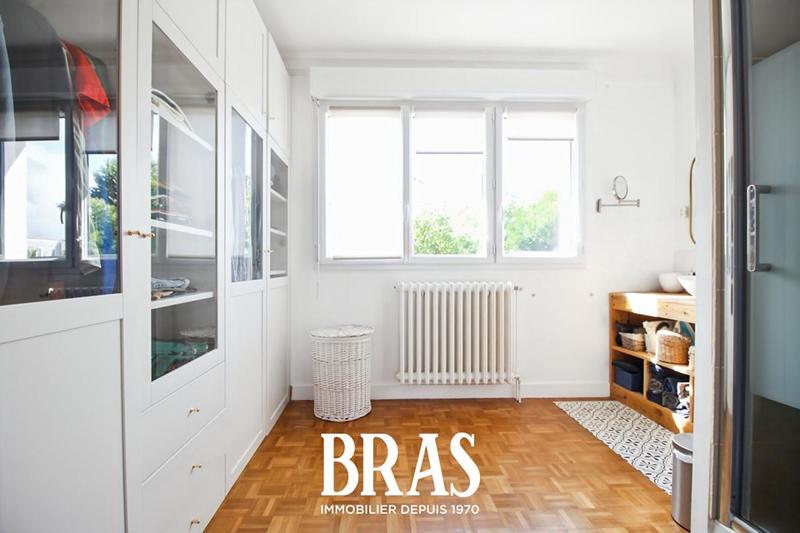 Maison - 142 m² - 7 pièces