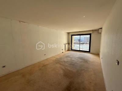 Appartement - 79 m² - 3 pièces