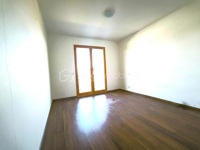 Maison - 179 m² - 6 pièces