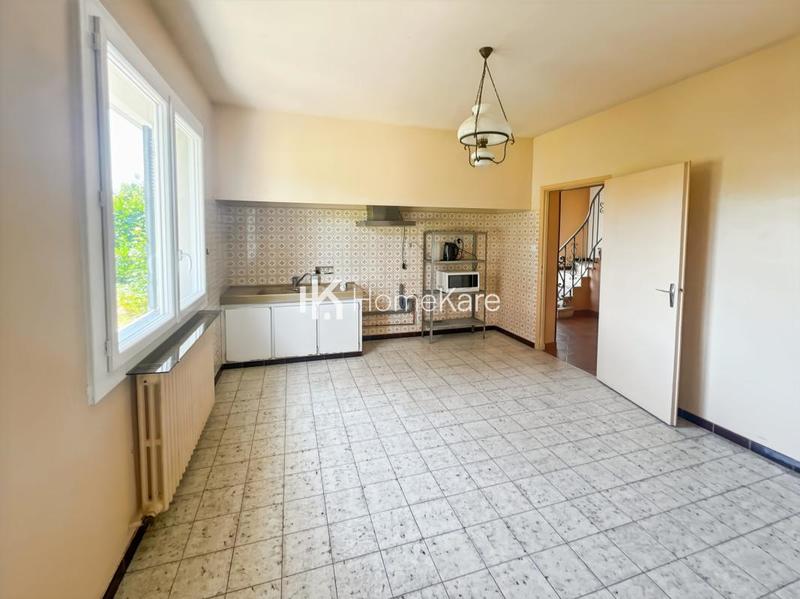 Maison - 166 m² - 5 pièces