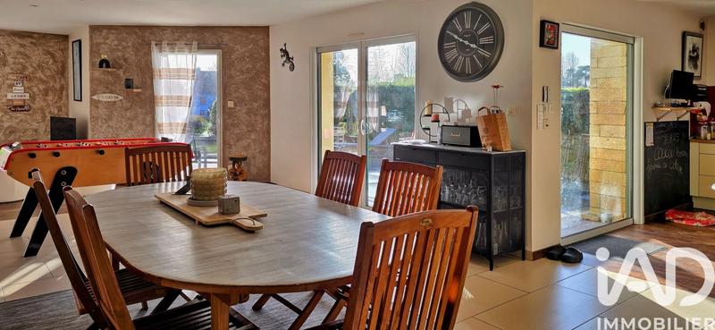 Maison - 255 m² - 6 pièces