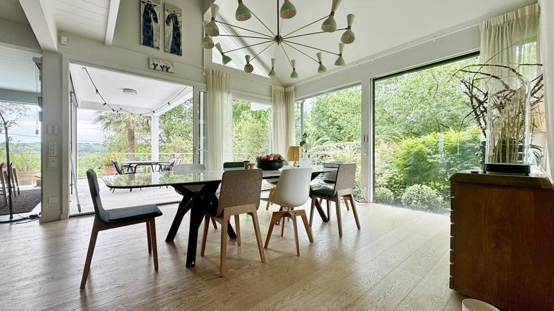 Maison d'architecte - 300 m² - 8 pièces