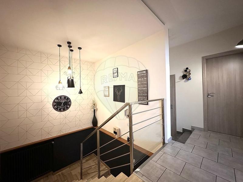 Maison de ville - 178 m² - 5 pièces