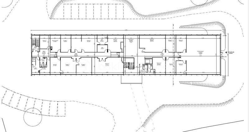 Local commercial - 1 800 m² - 20 pièces