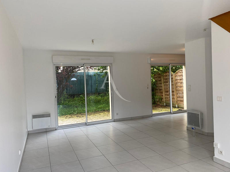 Maison - 80 m² - 5 pièces