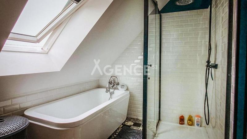 Propriété - 132 m² - 6 pièces