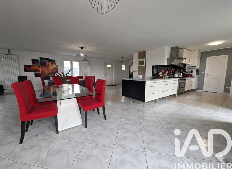 Maison - 175 m² - 5 pièces