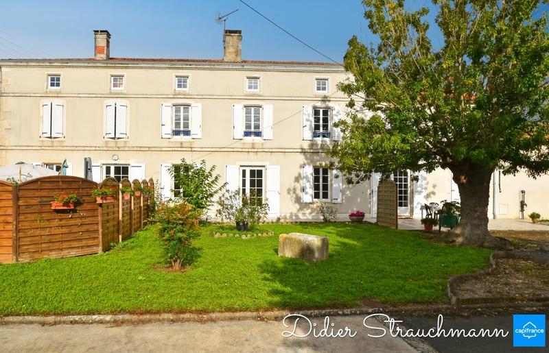 Maison - 234 m² - 7 pièces
