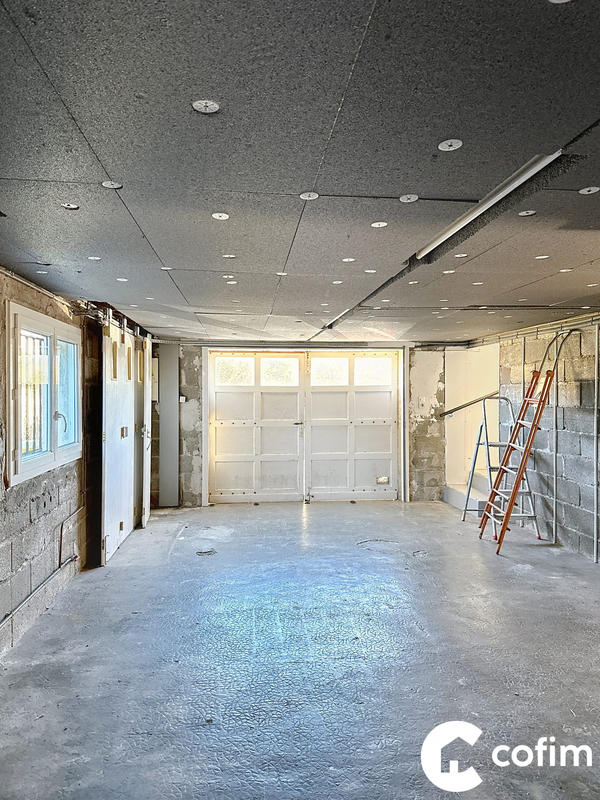 Maison traditionnelle - 150 m² - 6 pièces