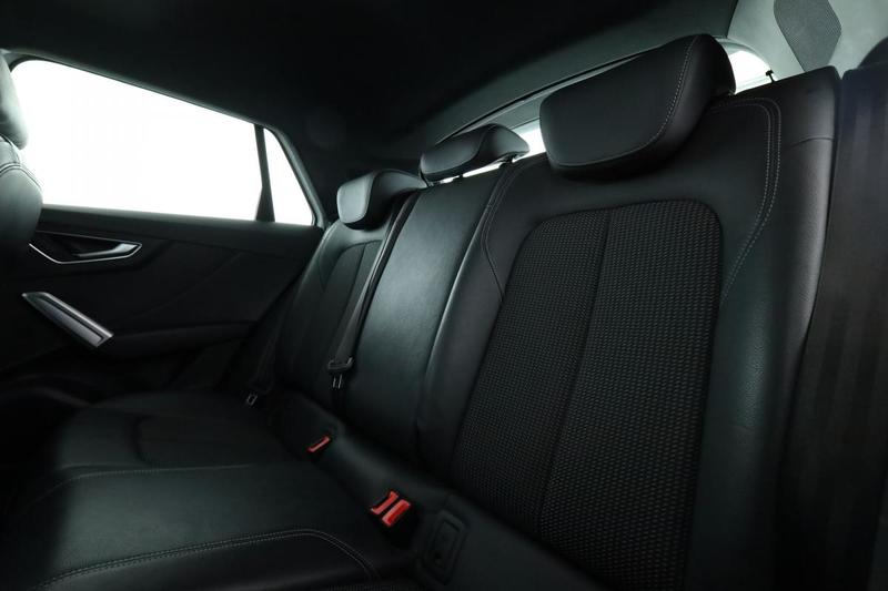 Audi Q2 35 Tfsi Cod Midnight Series s tronic 150 ch