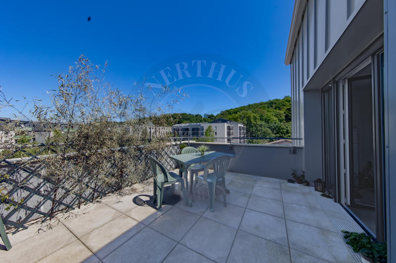 Duplex - 95 m² - 4 pièces